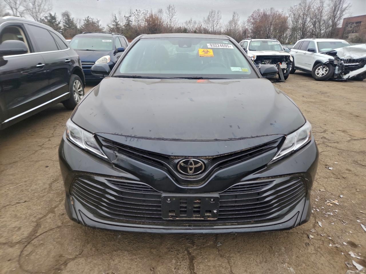 TOYOTA Camry Le 2020