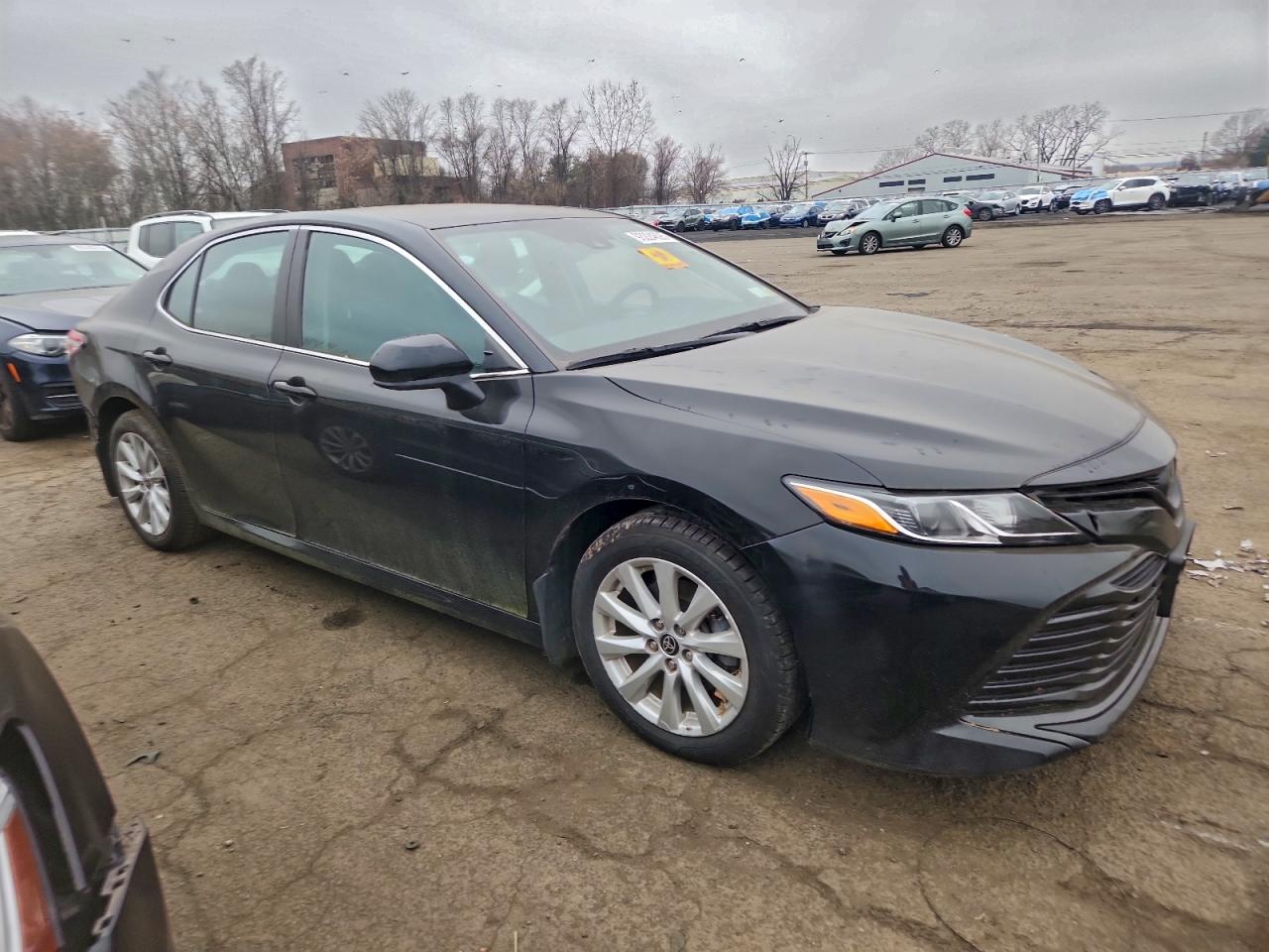 TOYOTA Camry Le 2020