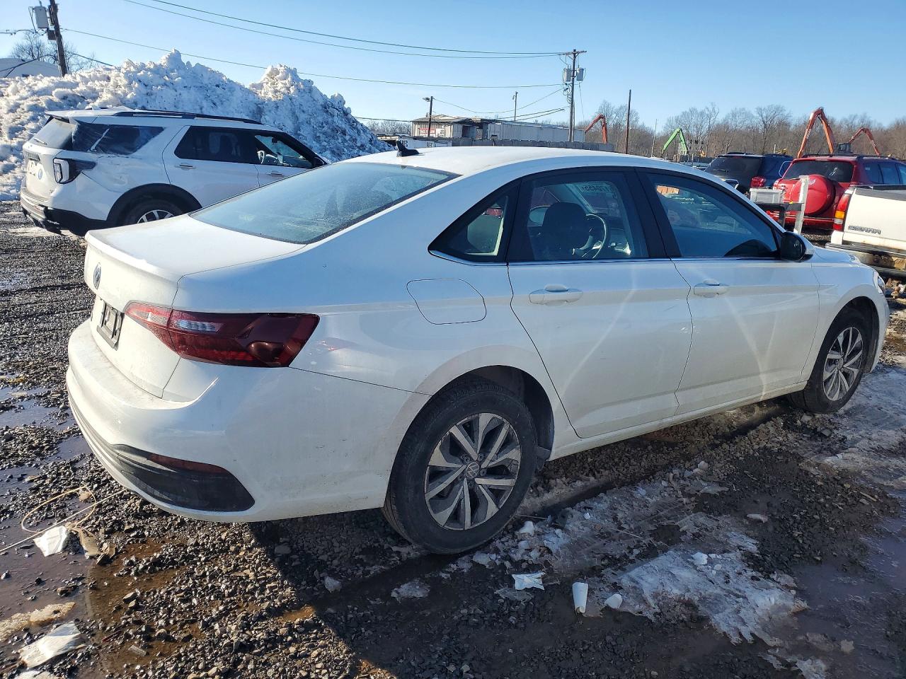VOLKSWAGEN Jetta S 2024