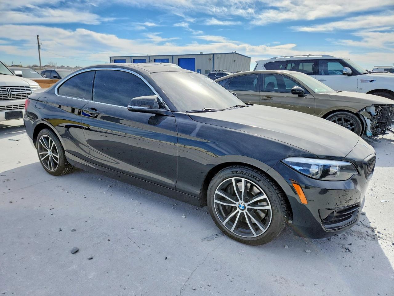 BMW 230i 2021