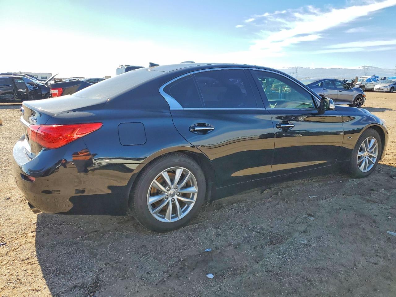 INFINITI Q50 Premium 2017