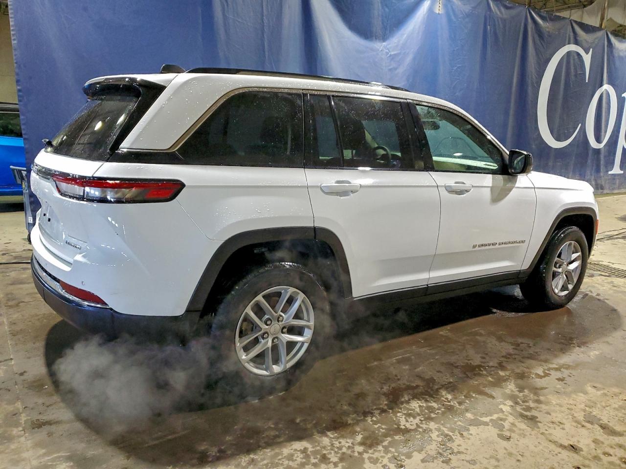 JEEP Grand Cherokee Laredo 2023