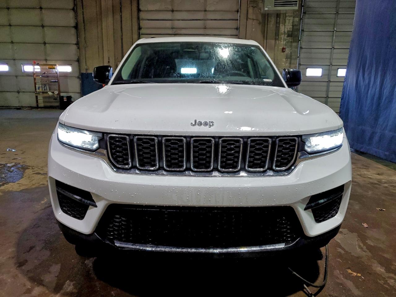 JEEP Grand Cherokee Laredo 2023