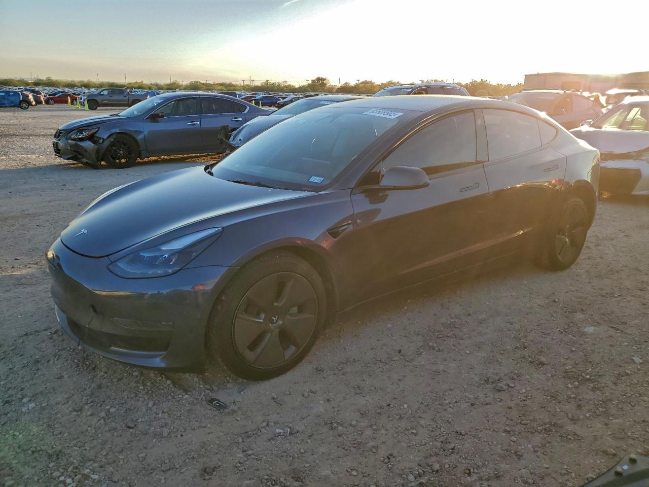 TESLA Model 3 2023