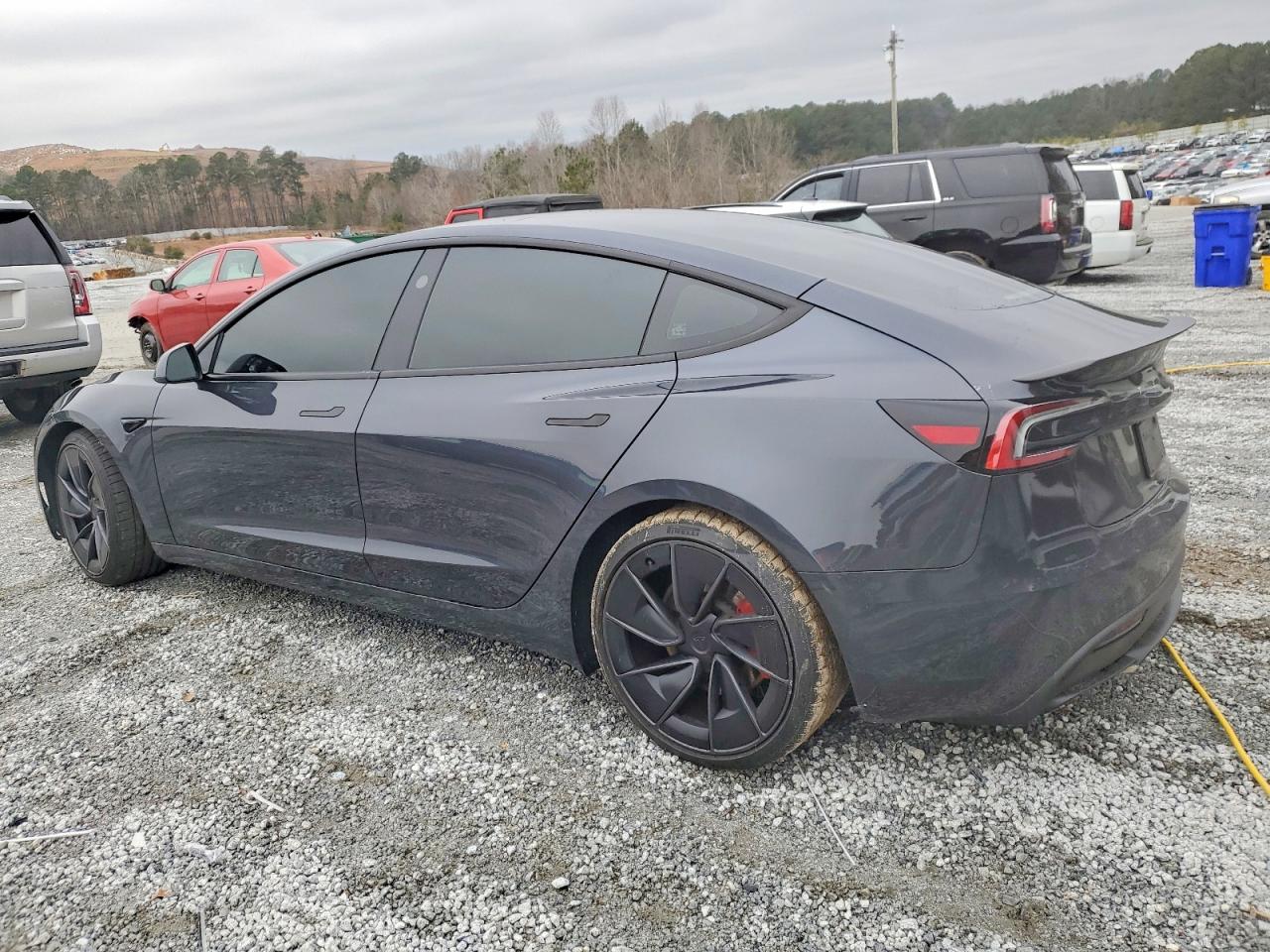 TESLA Model 3 2024
