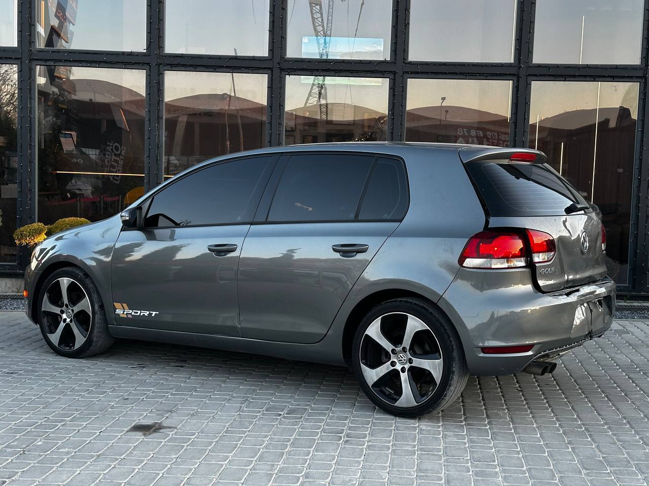 VOLKSWAGEN Golf 2013