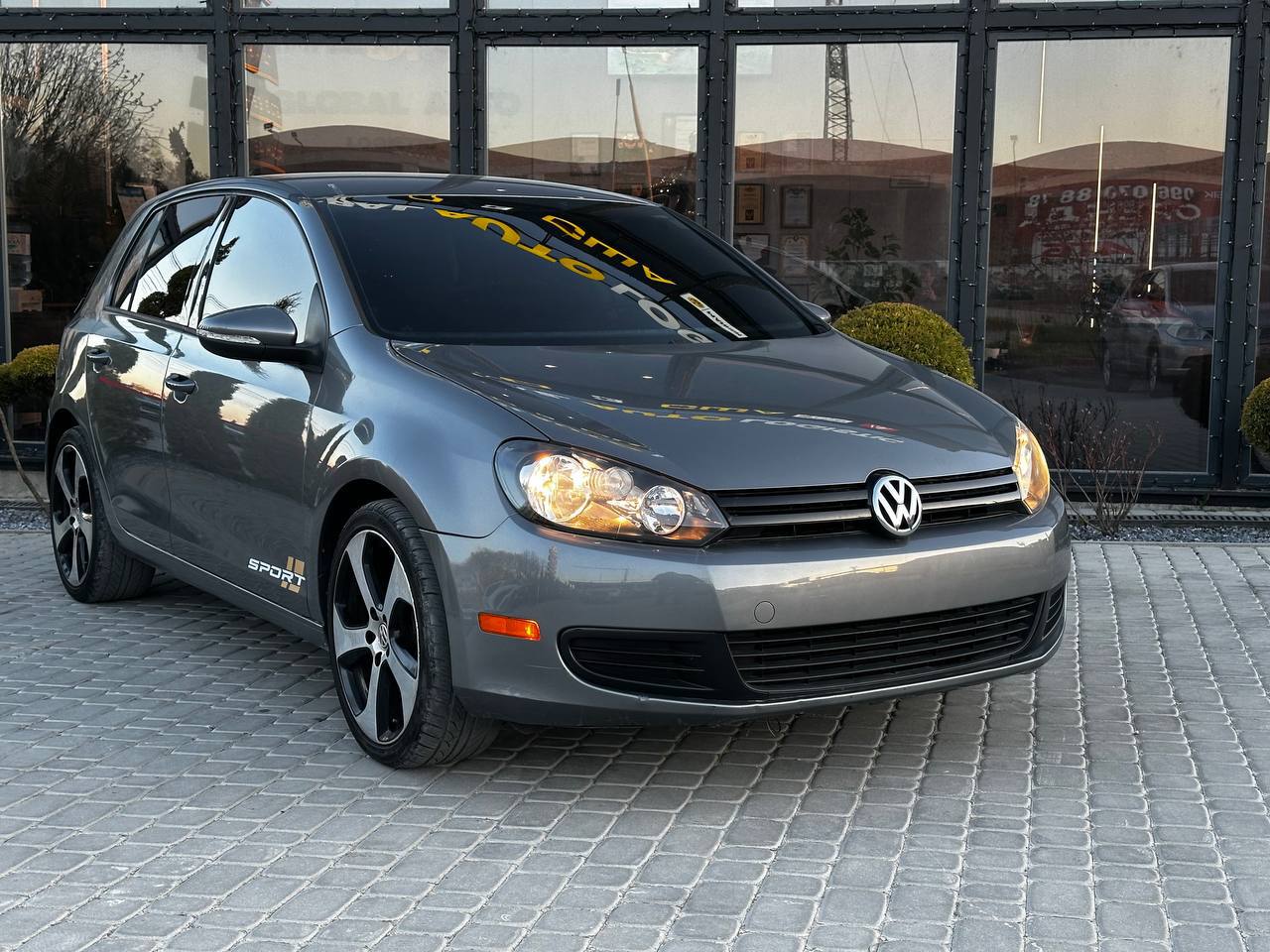 VOLKSWAGEN Golf 2013