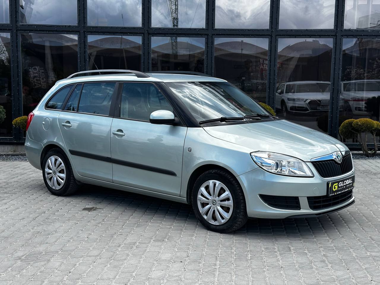 SKODA Fabia 2010