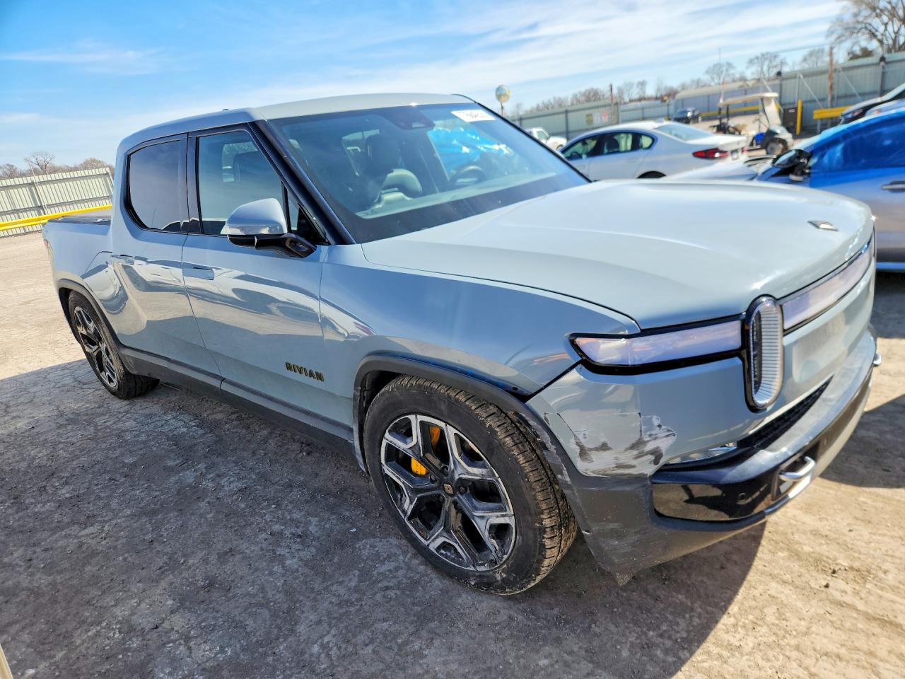 RIVIAN R1t Adventure 2023