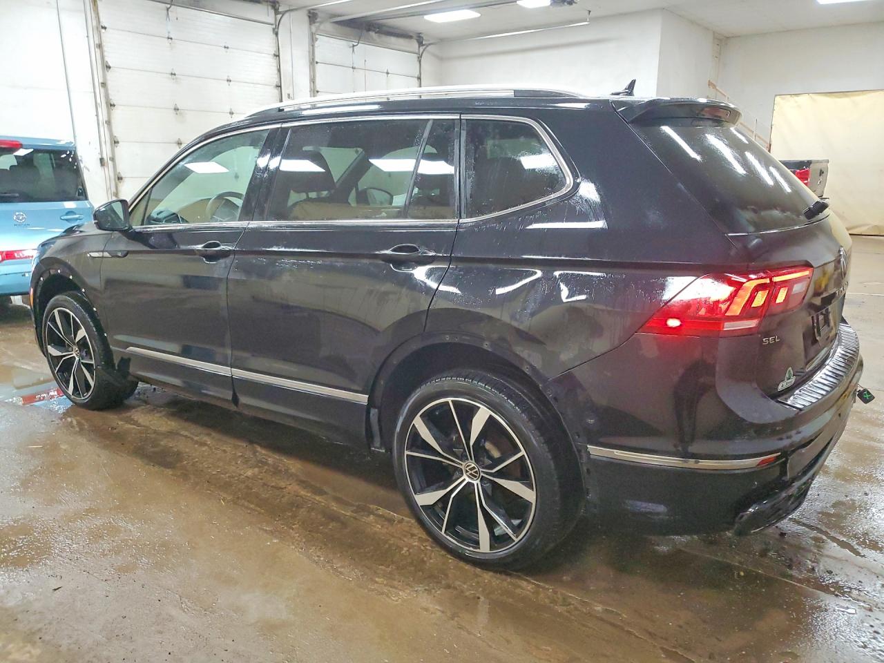 VOLKSWAGEN Tiguan Sel R-line Black 2024
