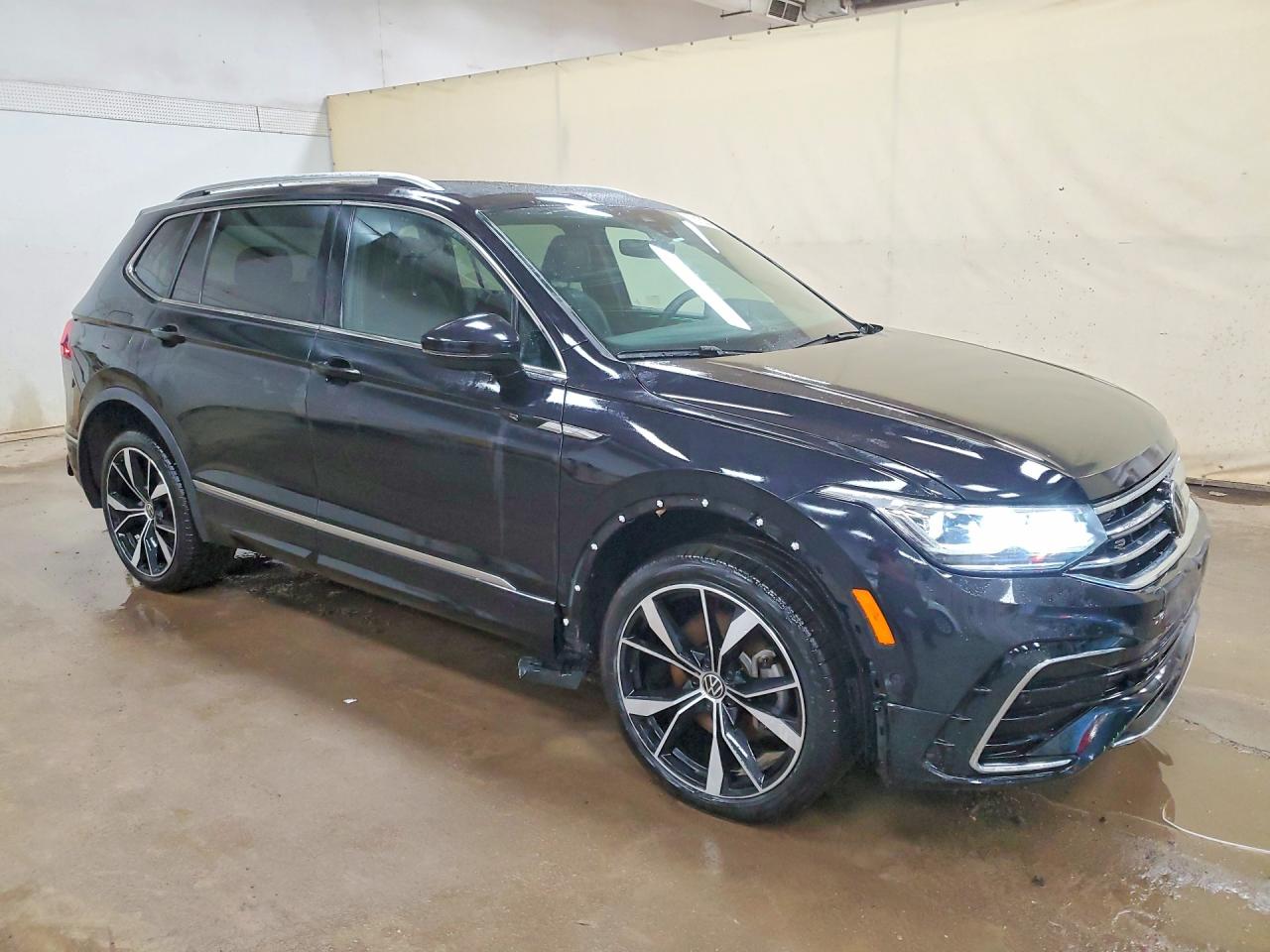 VOLKSWAGEN Tiguan Sel R-line Black 2024