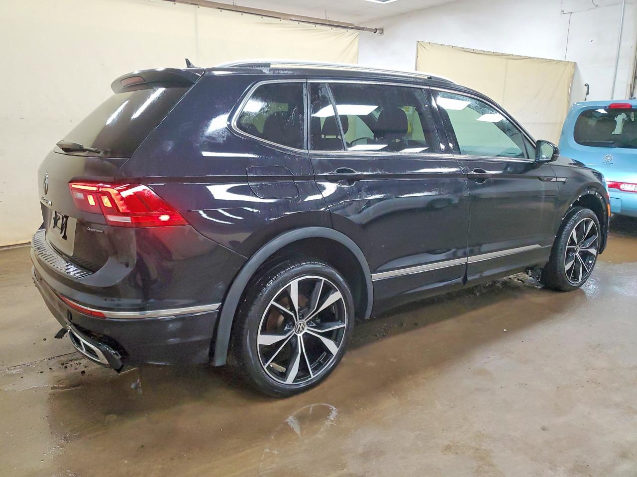 VOLKSWAGEN Tiguan Sel R-line Black 2024
