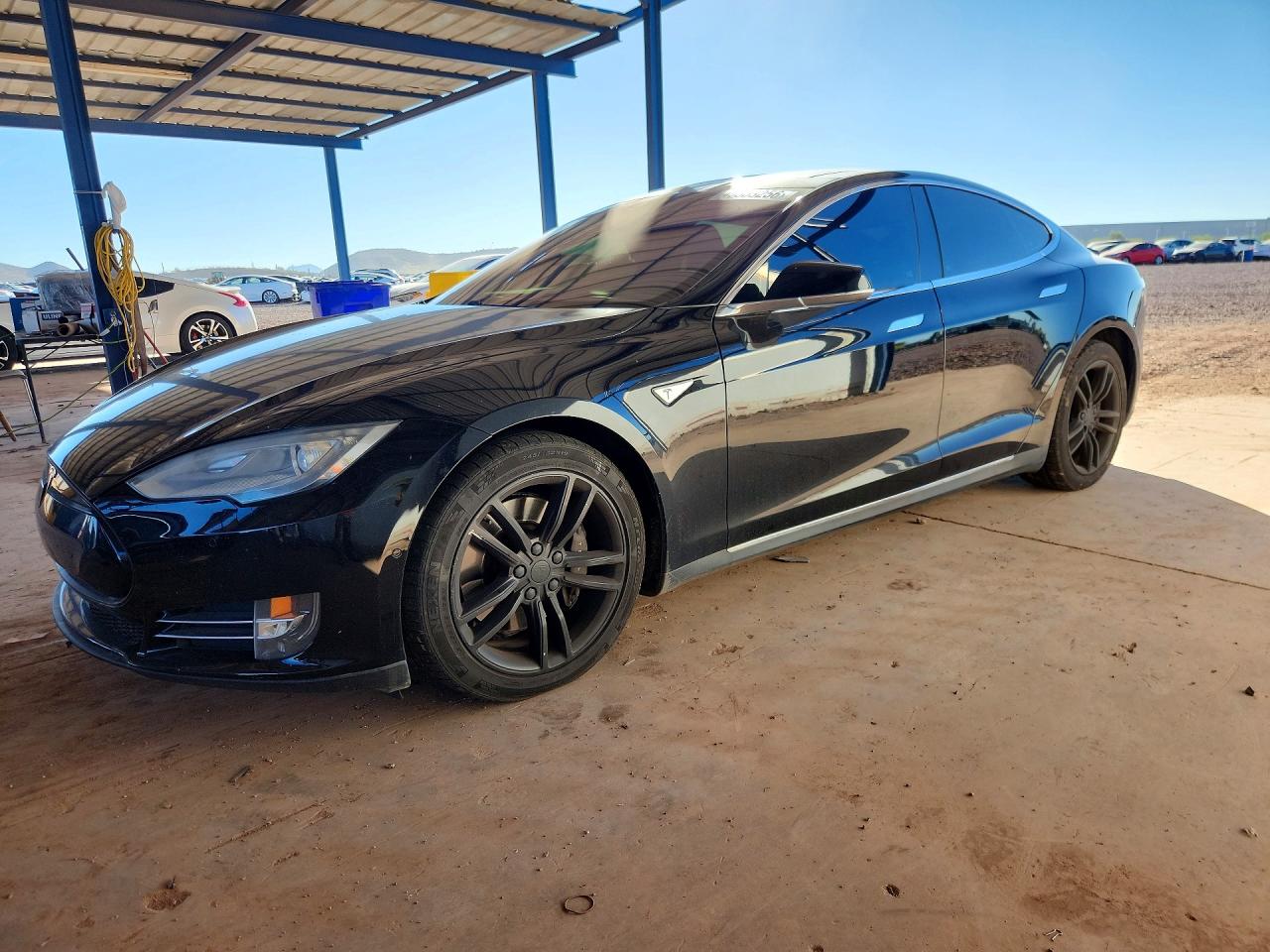 TESLA Model S 85d 2015