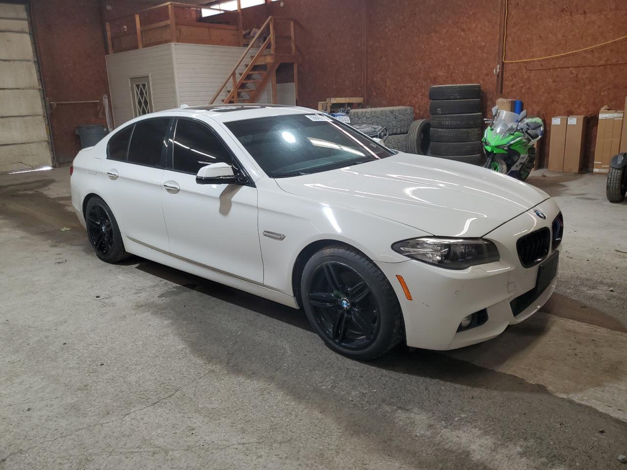 BMW 528 Xi 2016