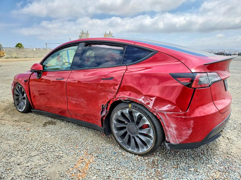 TESLA Model Y 2023