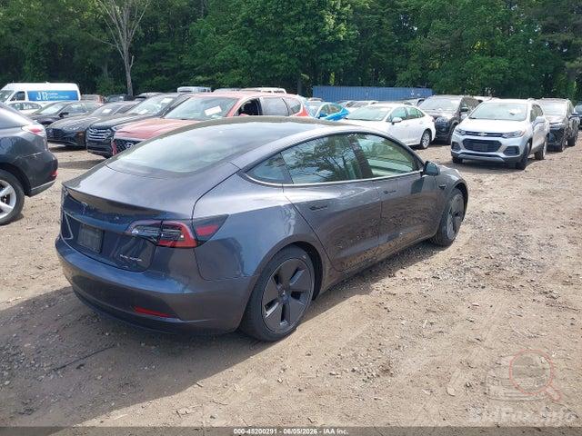 TESLA Model 3 2021