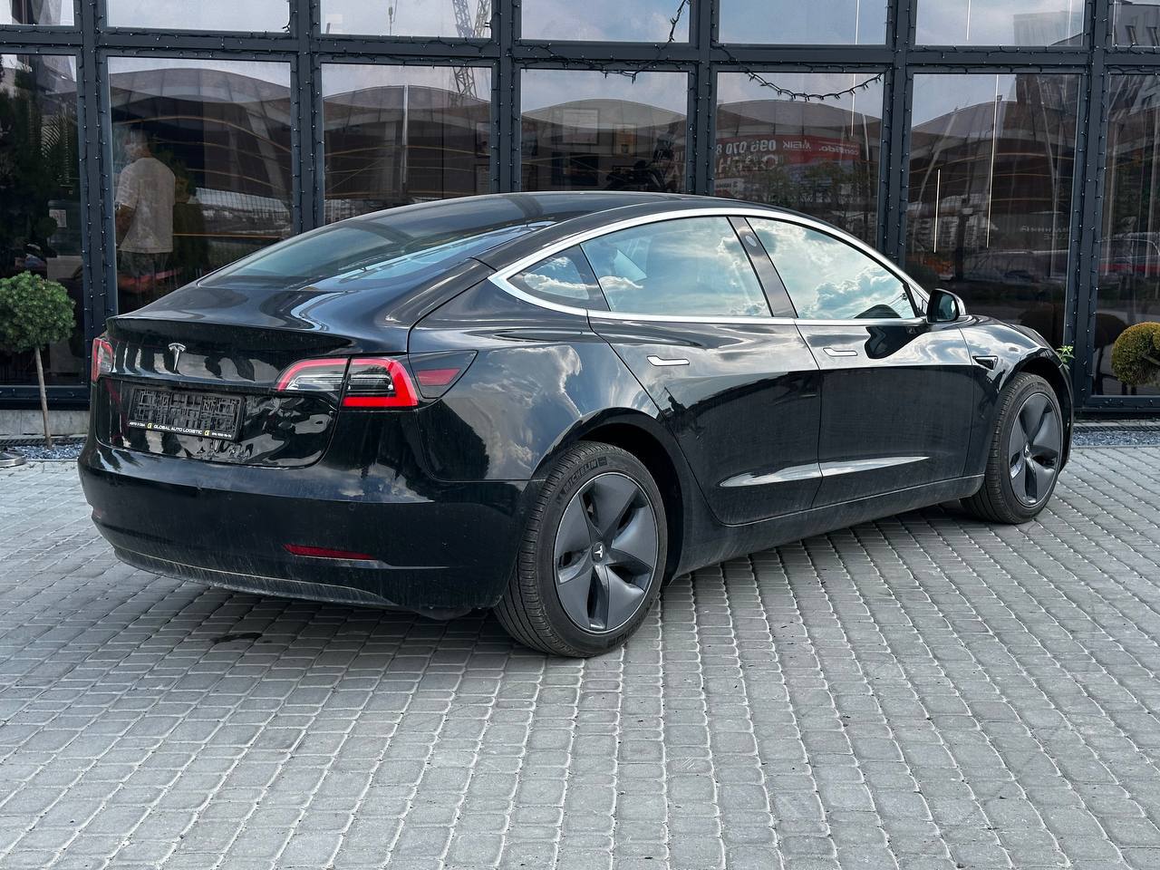 TESLA Model 3 2018