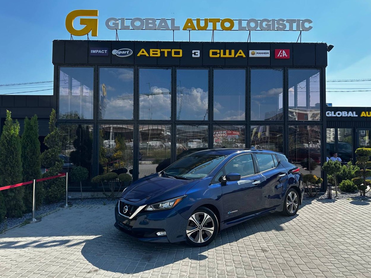 NISSAN Leaf 2018