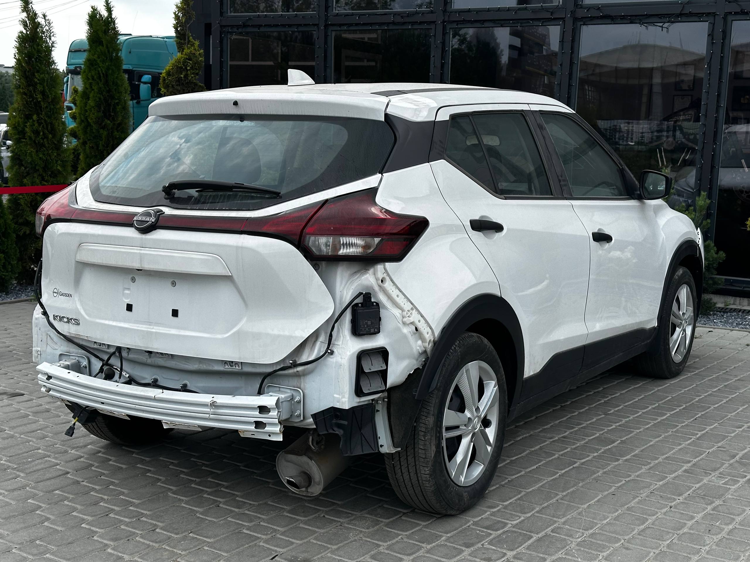 NISSAN Kicks 2023