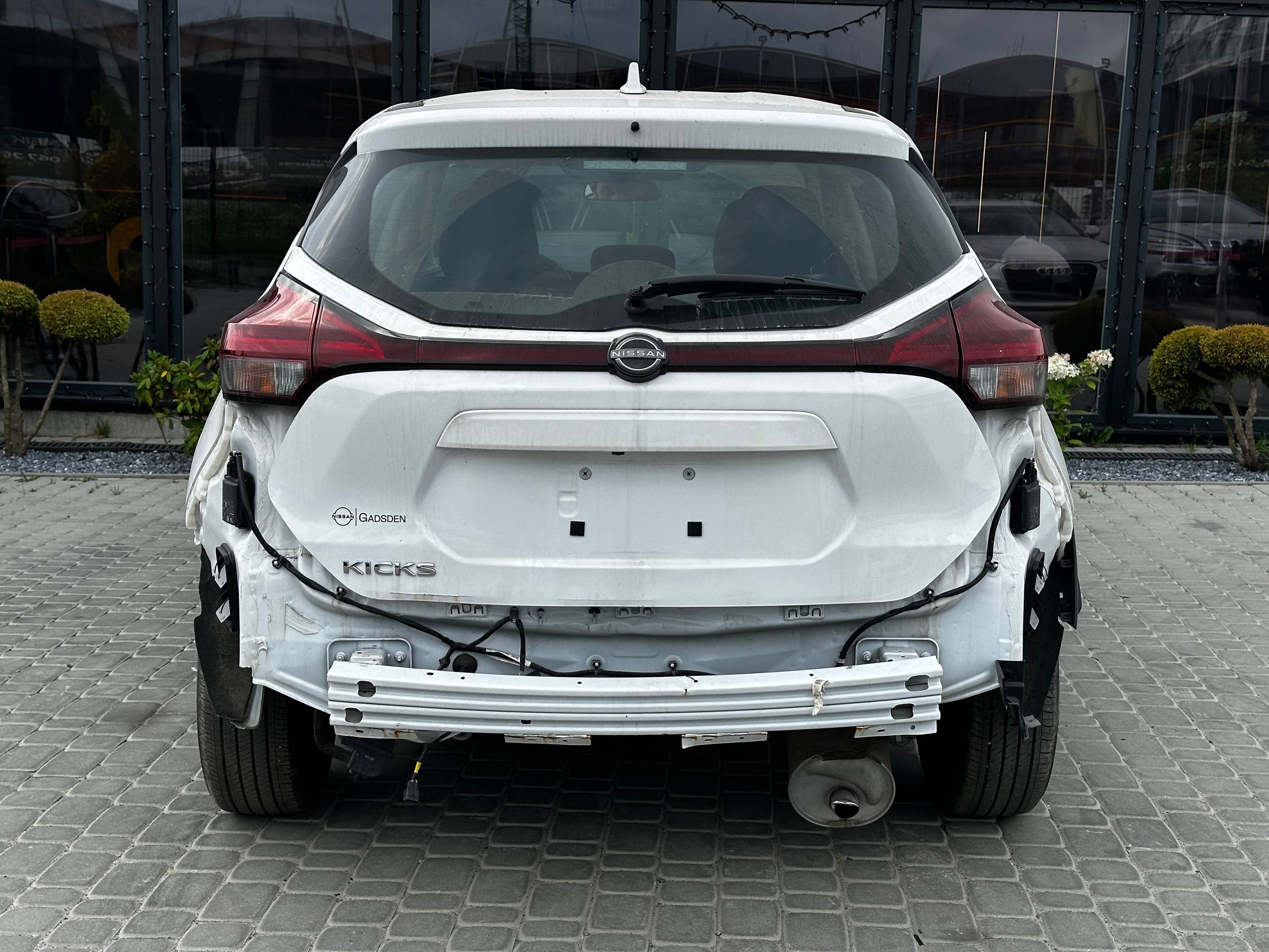 NISSAN Kicks 2023
