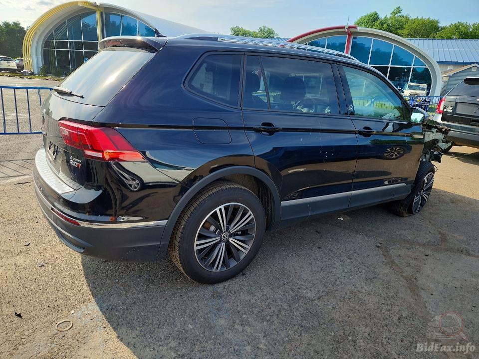 VOLKSWAGEN Tiguan 2024