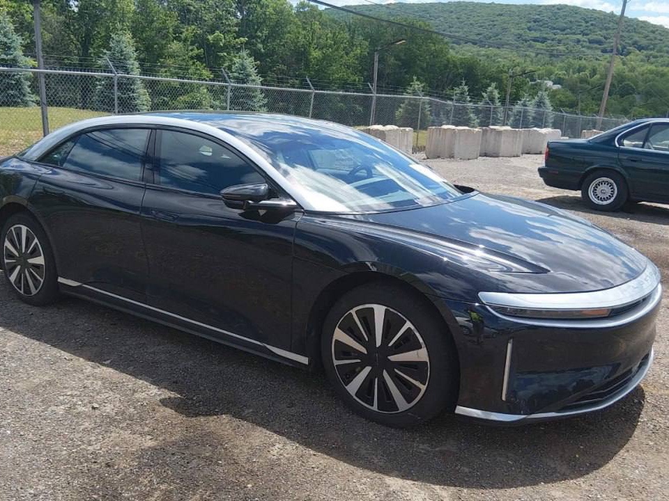 LUCID Air 2023