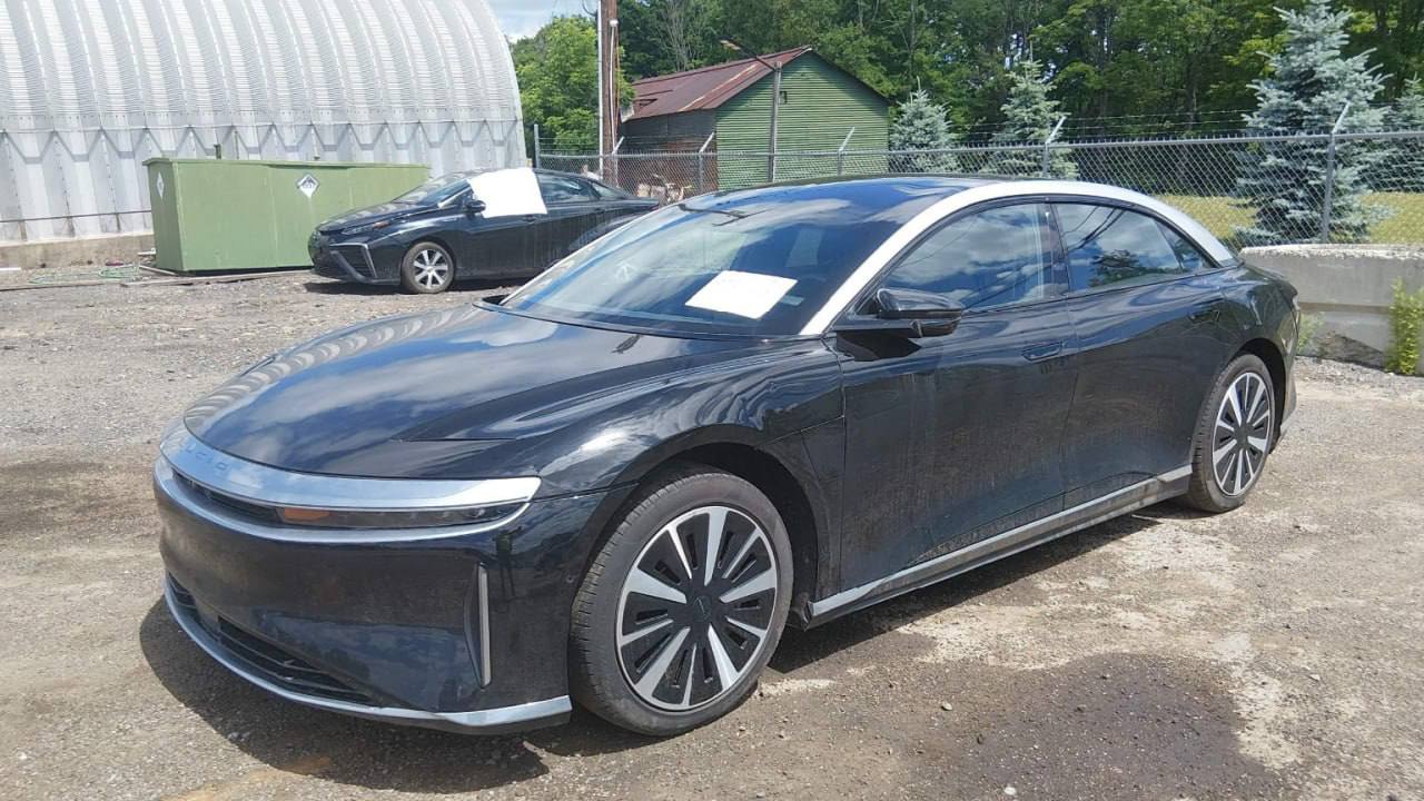 LUCID Air 2023