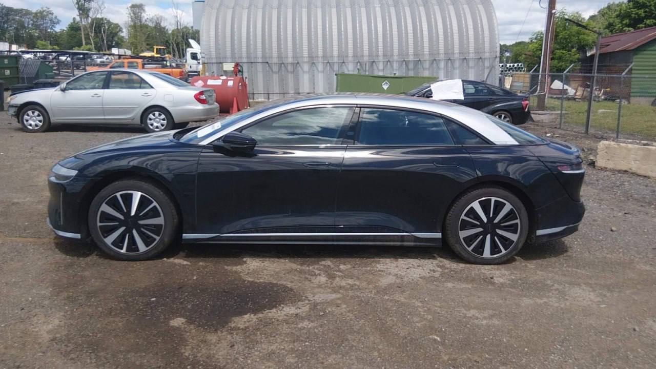 LUCID Air 2023