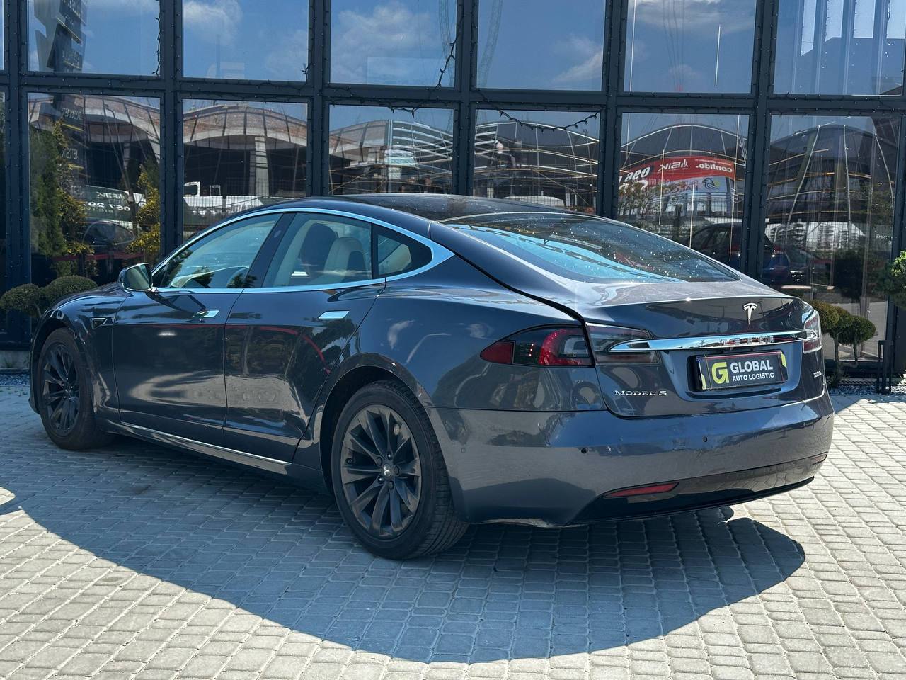 Tesla Model S 2018
