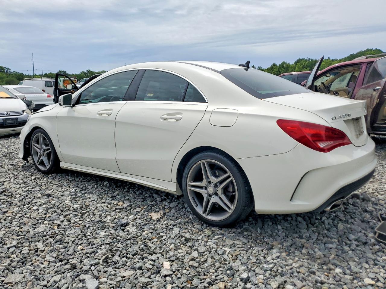 Mercedes-Benz Cla 250 4matic 2014