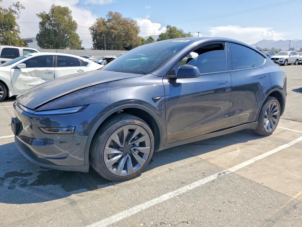 Tesla Model Y 2026