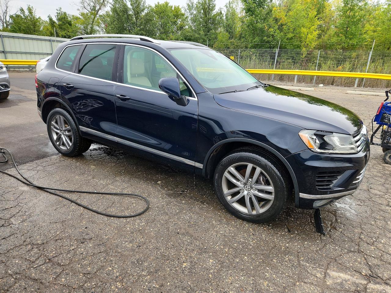 Volkswagen Touareg Sport 2016