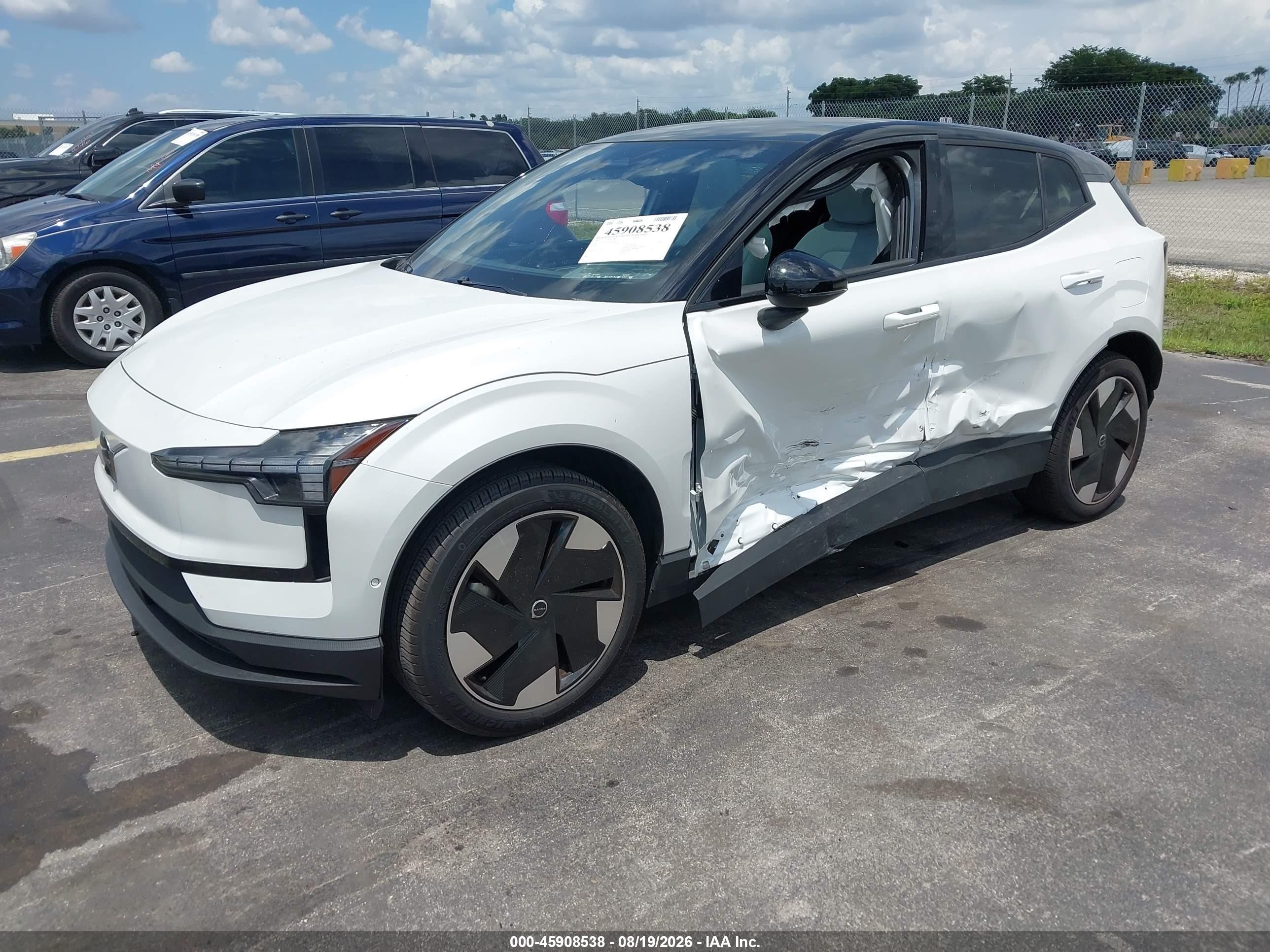 Volvo Ex30 Ultra Twin Motor Performance, Fully Electric 2025