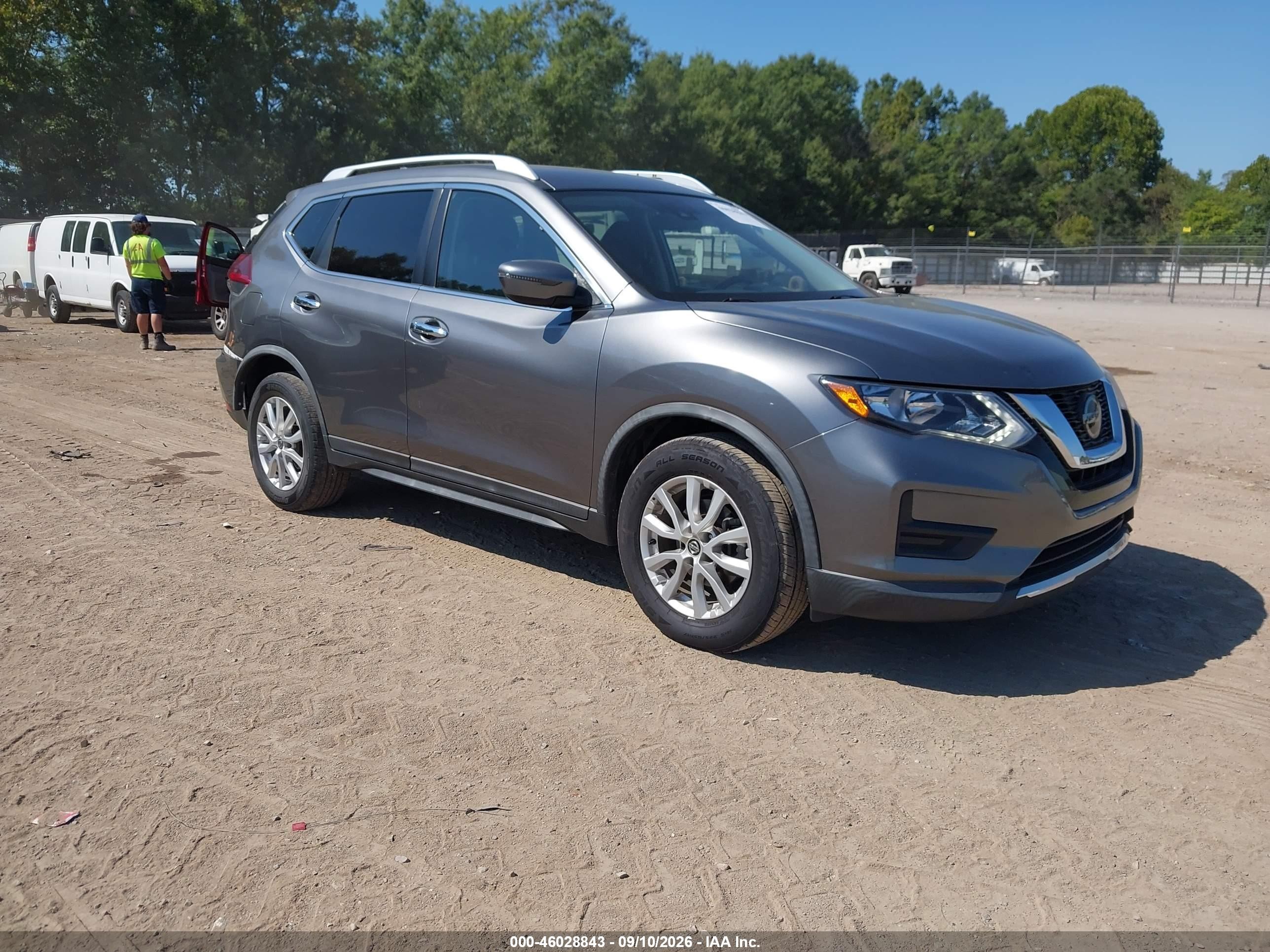 Nissan Rogue Sv Fwd 2020