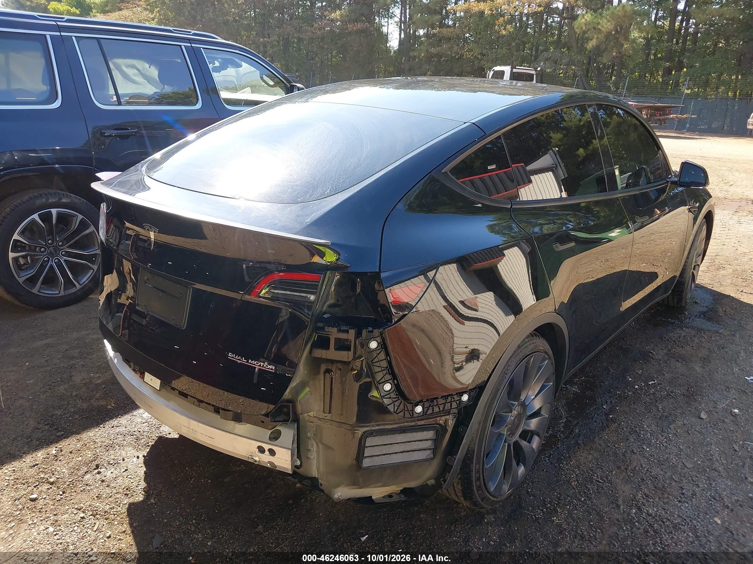 Tesla Model Y Performance Dual Motor All-wheel Drive 2025