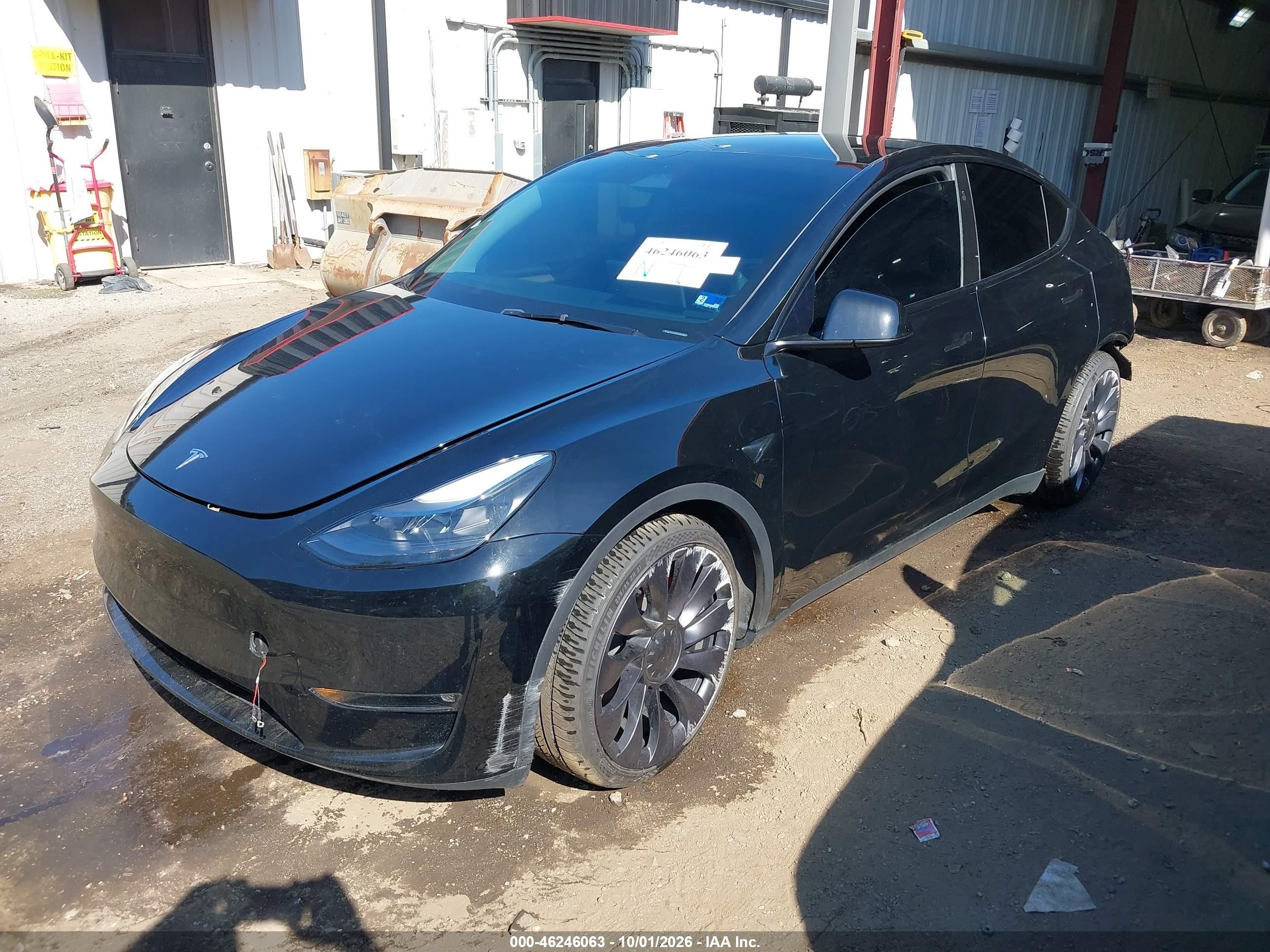 Tesla Model Y Performance Dual Motor All-wheel Drive 2025